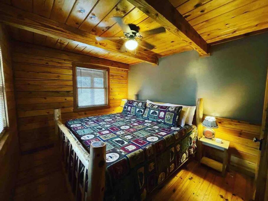 The Loft At Bear Mountain Log Cabins 유레카 스프링스 외부 사진