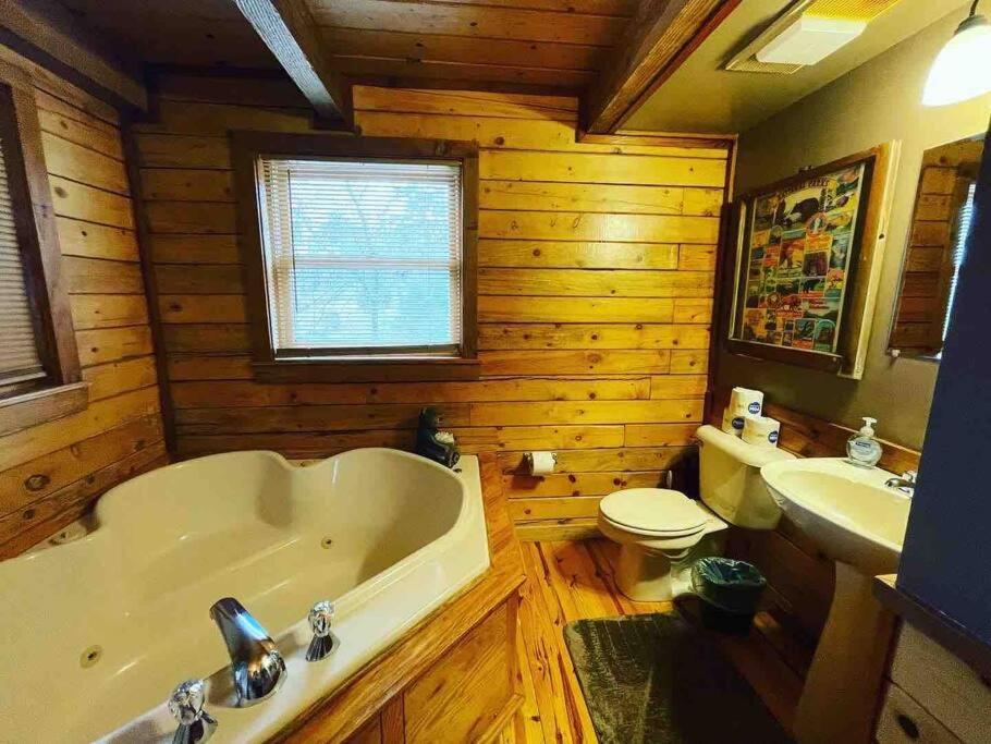 The Loft At Bear Mountain Log Cabins 유레카 스프링스 외부 사진